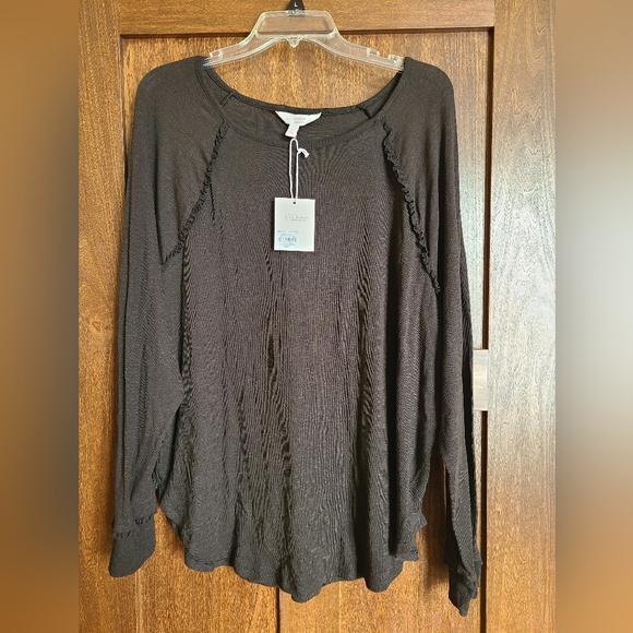 LC Lauren Conrad Tops - NWT! LC Lauren Conrad Raglan sleeve tunic